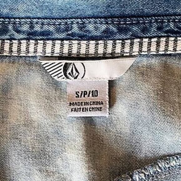 VOLCOM Denim Blue Jean Long Sleeve Button Up Down Shirt ~ Woman's Size 10 - Picture 5 of 5
